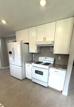 212 Stratmore Dr in Friendswood, TX - Building Photo - Building Photo