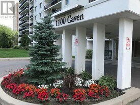 1100 Caven St in Mississauga, ON - Building Photo