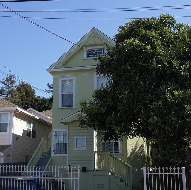 1942 E 22nd St in Oakland, CA - Building Photo - Building Photo