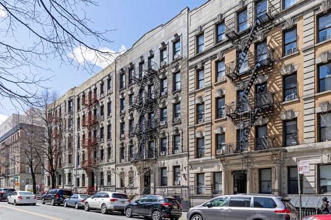 90 Wadsworth Ave in New York, NY - Building Photo - Building Photo
