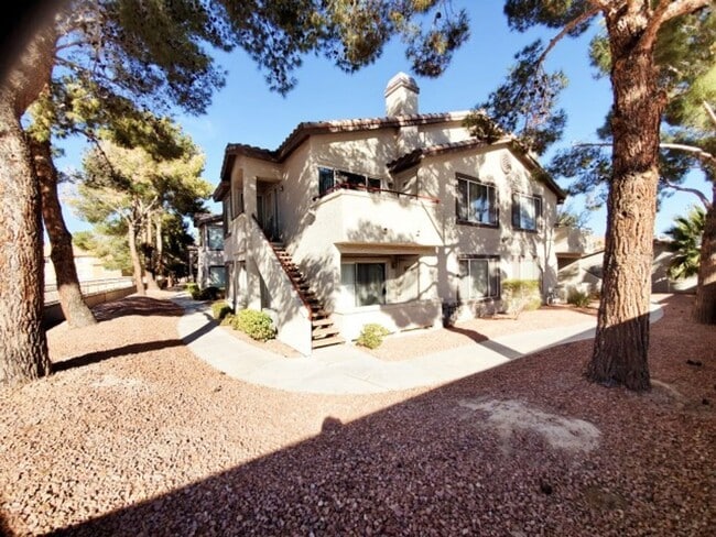 property at 4955 S Lindell Rd