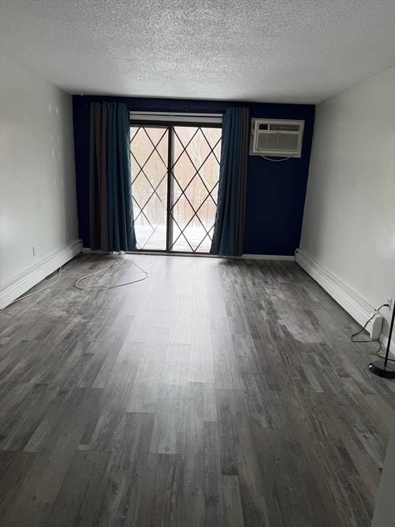 351 Pawtucket Blvd in Lowell, MA - Building Photo - Building Photo