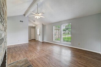 2615 Lively Ln in Sugar Land, TX - Building Photo - Building Photo