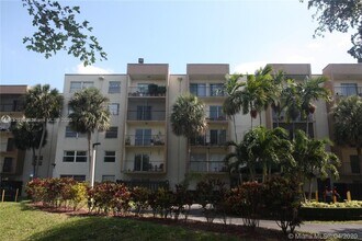 14250 SW 62nd St in Miami, FL - Building Photo - Building Photo