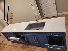 10 Rolling Pines Dr in Tell City, IN - Foto de edificio - Building Photo