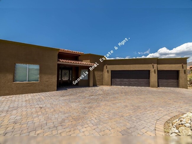 property at 4041 Larkspur Rd