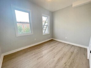 87 Sherman Ave in Jersey City, NJ - Foto de edificio - Building Photo