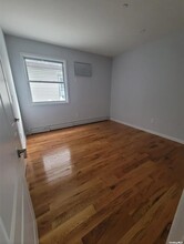 13-25 Gipson St in Far Rockaway, NY - Building Photo - Building Photo