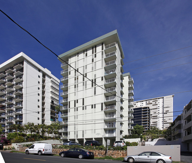 Crown Thurston in Honolulu, HI - Foto de edificio - Building Photo