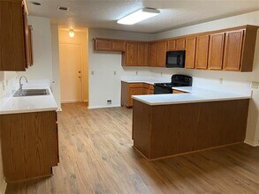 1227 Reeves Ln in Cedar Hill, TX - Building Photo - Building Photo