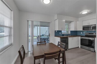 2930 Slippery Rock Ave in Orlando, FL - Building Photo - Building Photo