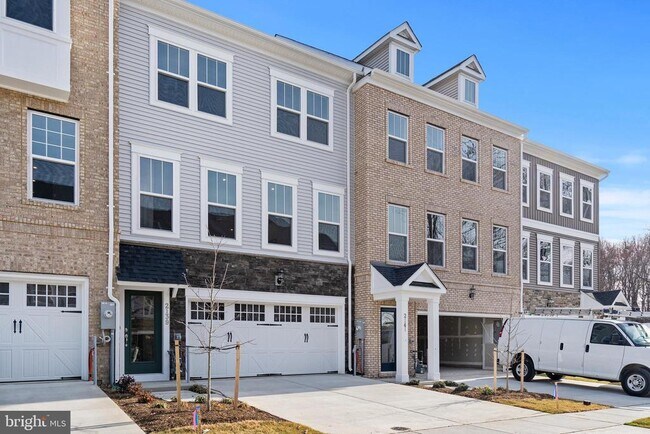 property at 2139 Otter Crk Cir