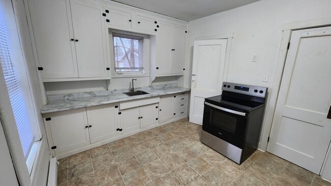 property at 917 Redfield St