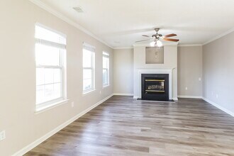 6021 Pennycross Ln in Charlotte, NC - Building Photo - Building Photo