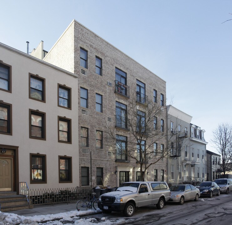 50-52 India St in Brooklyn, NY - Building Photo