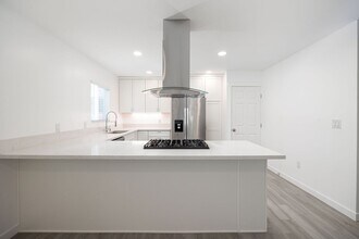1531 Oleander Ave in Chula Vista, CA - Foto de edificio - Building Photo