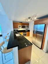 253 NE 2nd St, Unit 3308 in Miami, FL - Foto de edificio - Building Photo