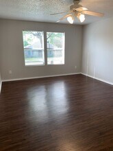 1395 Stewart Dr in Rockwall, TX - Building Photo - Building Photo
