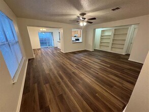 10137 Chapel Glen Ter in Fort Worth, TX - Building Photo - Building Photo