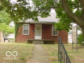 805 Berkley Rd in Indianapolis, IN - Building Photo