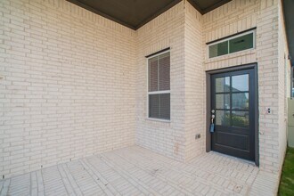 17710 Tree of Heaven in Conroe, TX - Building Photo - Building Photo
