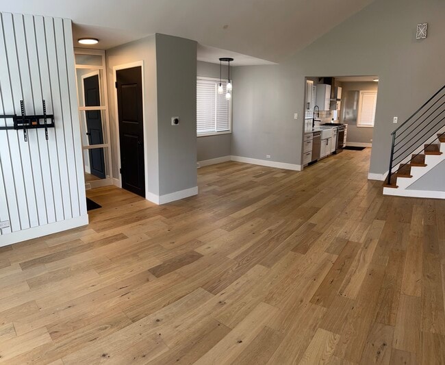 2200 Old Glenview Rd in Wilmette, IL - Building Photo - Building Photo