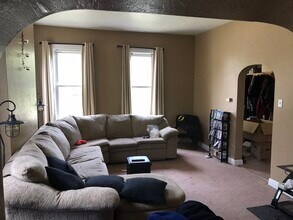 114 Olympia St, Unit 1 in Pittsburgh, PA - Building Photo - Building Photo