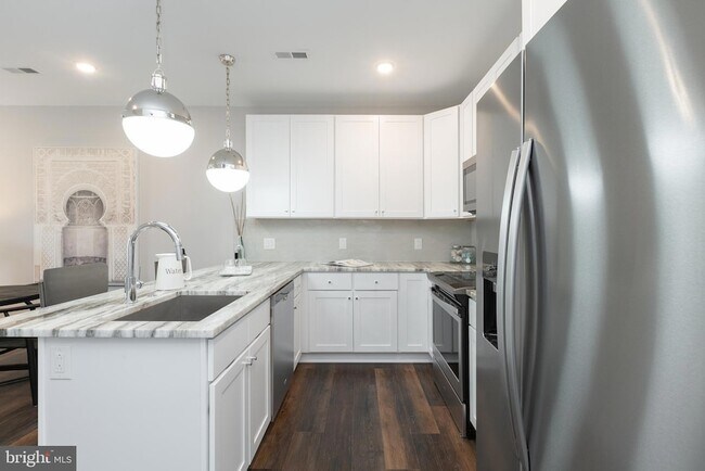 45 W Haines St, Unit 101 in Philadelphia, PA - Building Photo - Building Photo