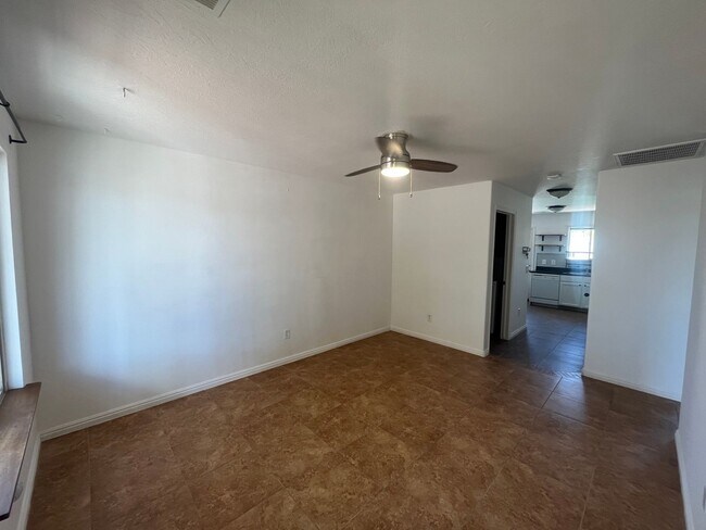 1890 N 1600 N Acc Rd in Cedar City, UT - Building Photo - Building Photo