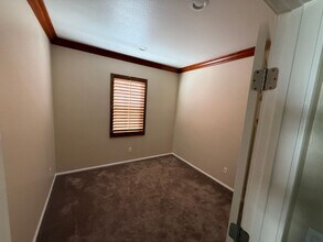 11090 Mountain View Dr in Rancho Cucamonga, CA - Foto de edificio - Building Photo