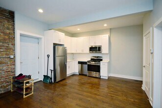 2721 W Division St in Chicago, IL - Building Photo - Building Photo