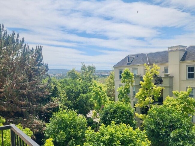 property at 2463 Watermarke Pl