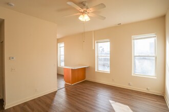 747 Damen in Chicago, IL - Building Photo - Building Photo