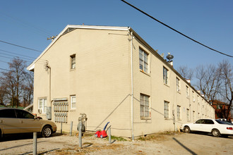 3155 Oakdale Ave in Louisville, KY - Building Photo - Building Photo