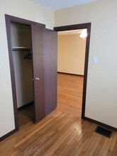 311 High St S in Thunder Bay, ON - Building Photo - Building Photo
