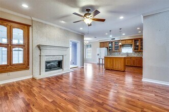 1400 Endicott Dr in Arlington, TX - Building Photo - Building Photo