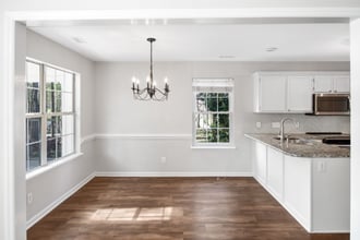 101 Bracken Trail Cir in Holly Springs, NC - Foto de edificio - Building Photo