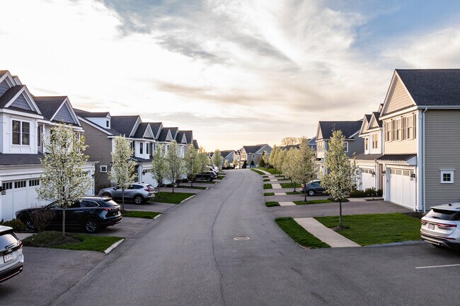 Brookview at Franklin in Franklin, MA - Building Photo - Building Photo