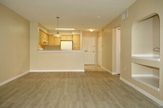 13839 Fairway Island Dr in Orlando, FL - Building Photo - Building Photo
