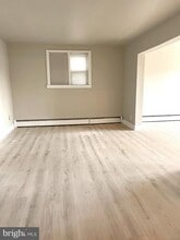 24-A-24 W High St in Glassboro, NJ - Building Photo - Building Photo