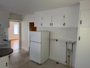 2311 Woodview Rd in Kinston, NC - Building Photo - Building Photo