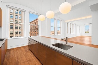 172 Crosby St in New York, NY - Building Photo - Building Photo