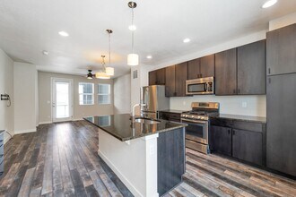 11247 Colony Cir in Broomfield, CO - Foto de edificio - Building Photo
