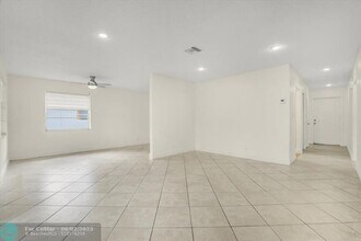 10151 NW 35th St in Coral Springs, FL - Building Photo - Building Photo
