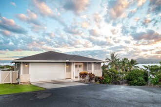 45-075 Waikalua Rd in Kaneohe, HI - Building Photo - Building Photo