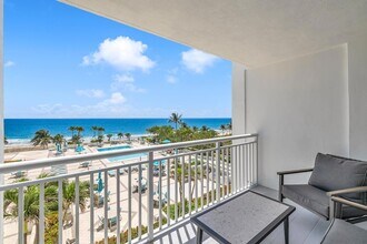 1620 S Ocean Blvd, Unit 5M in Pompano Beach, FL - Building Photo - Building Photo