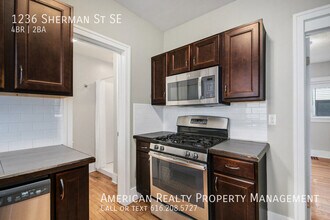 1236 Sherman St SE in Grand Rapids, MI - Building Photo - Building Photo