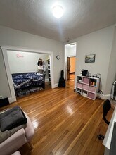 38 Hemenway St, Unit 16 in Boston, MA - Foto de edificio - Building Photo