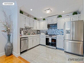 328A Hart St in Brooklyn, NY - Building Photo - Building Photo