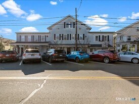 69 Whitfield St in Guilford, CT - Building Photo